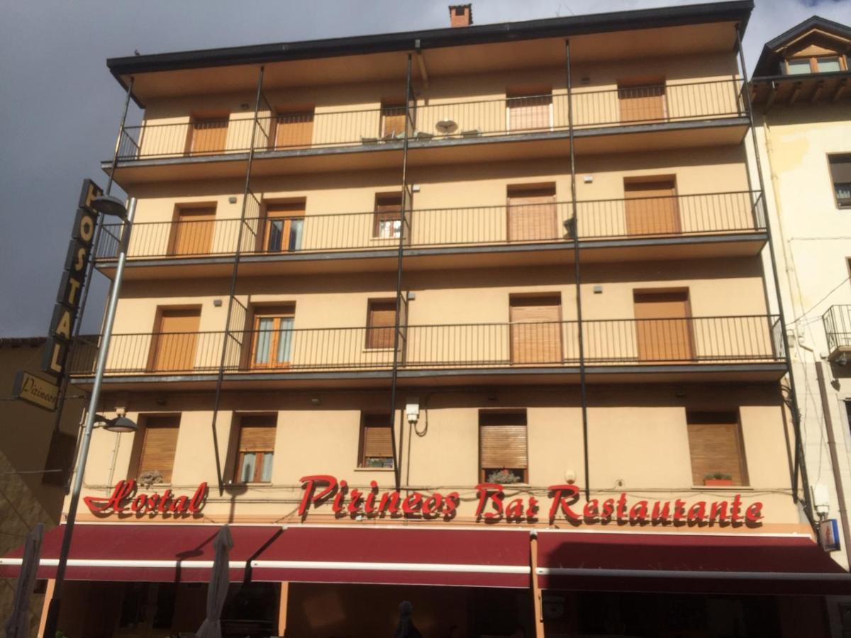 Hostal Pirineos אינסה מראה חיצוני תמונה