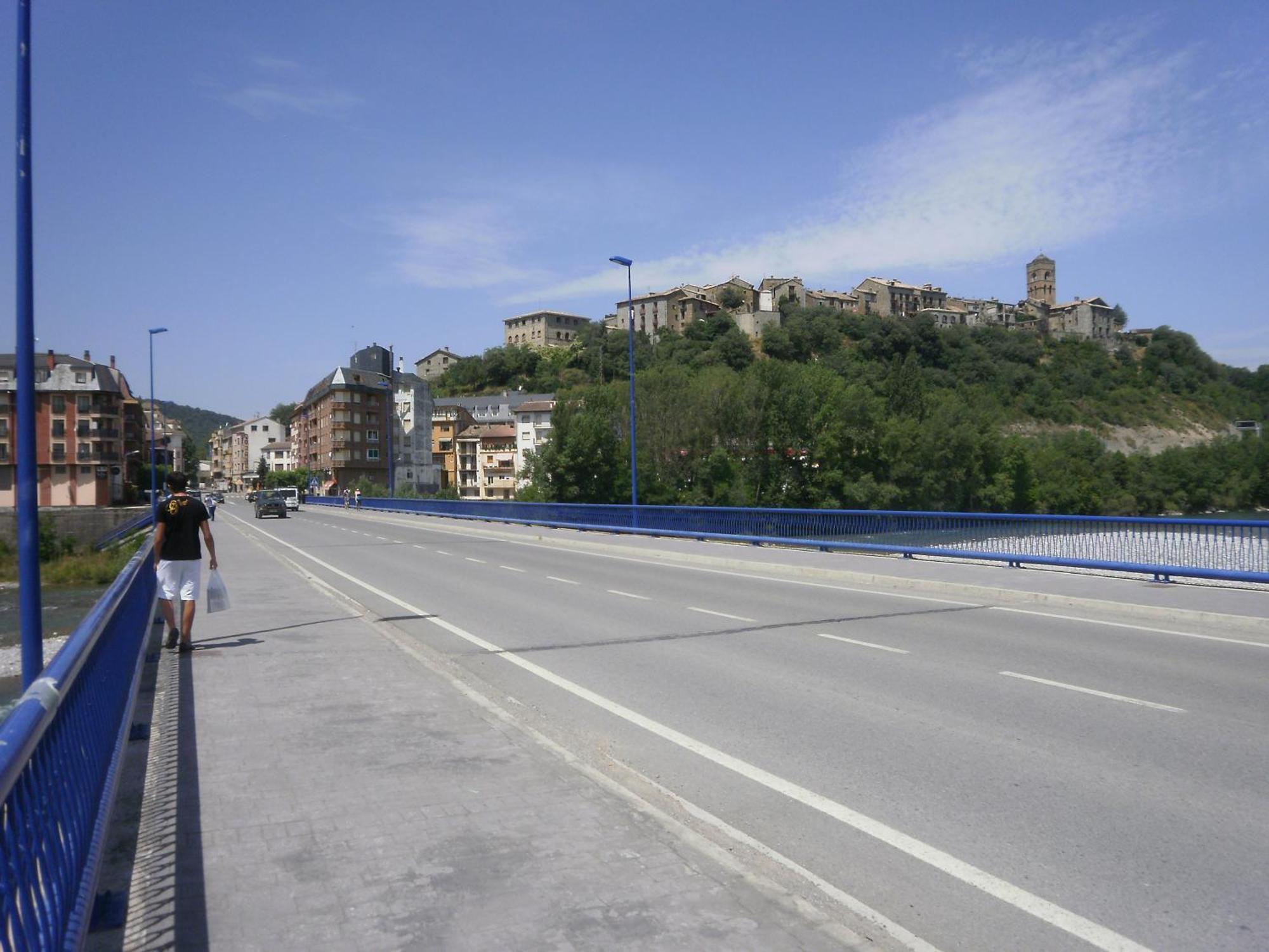 Hostal Pirineos אינסה מראה חיצוני תמונה