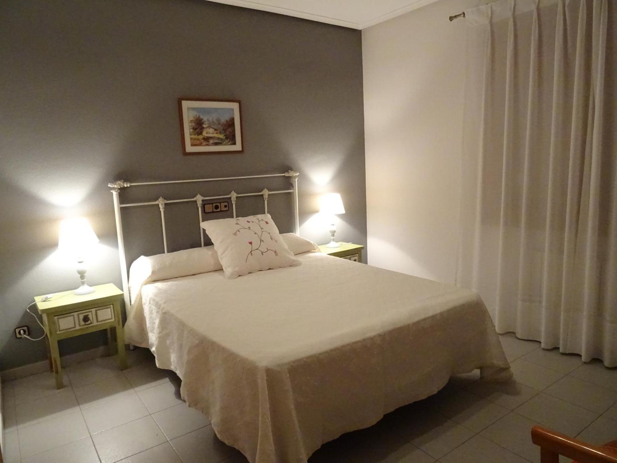 Hostal Pirineos אינסה מראה חיצוני תמונה