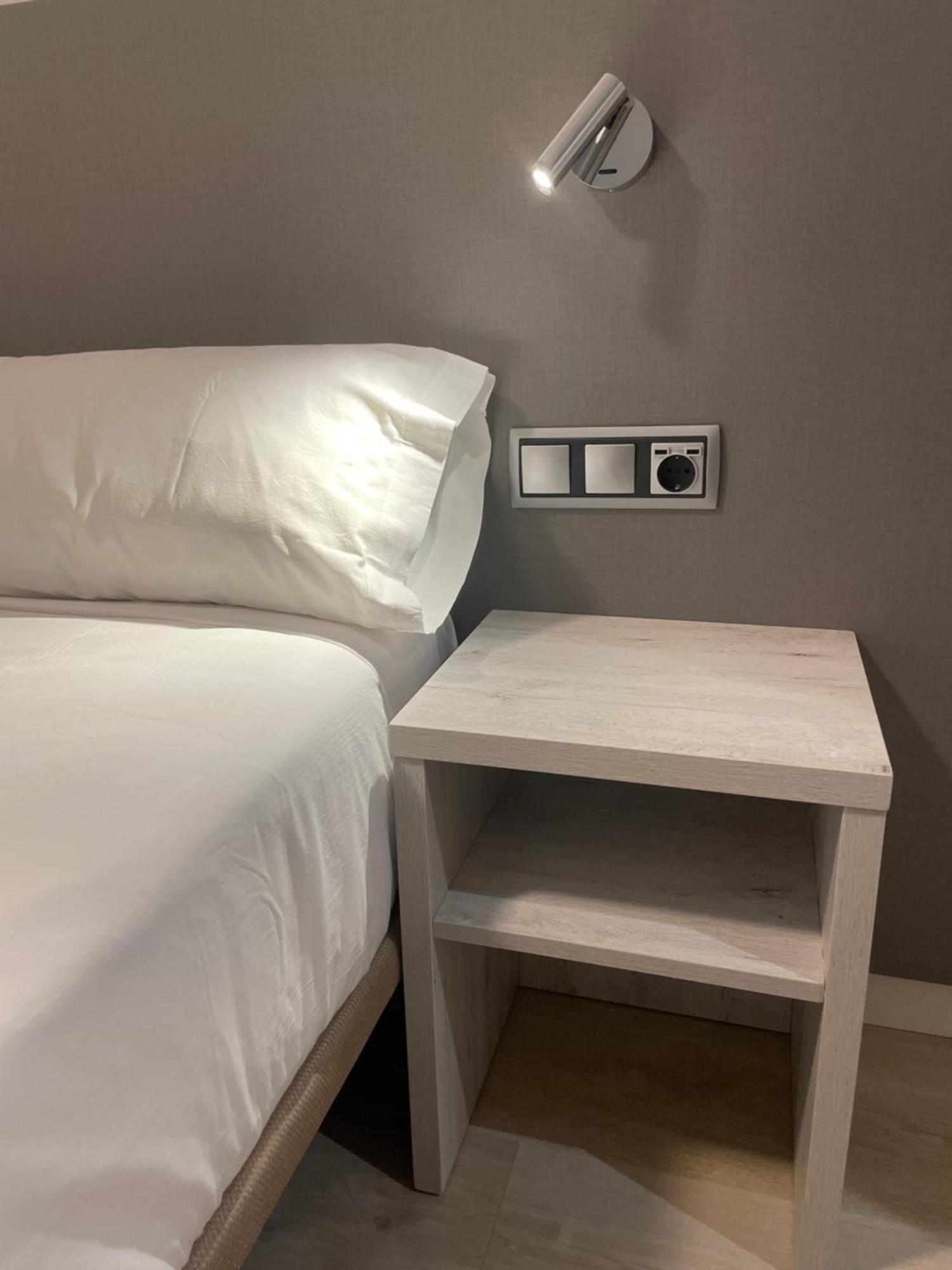 Hostal Pirineos אינסה מראה חיצוני תמונה