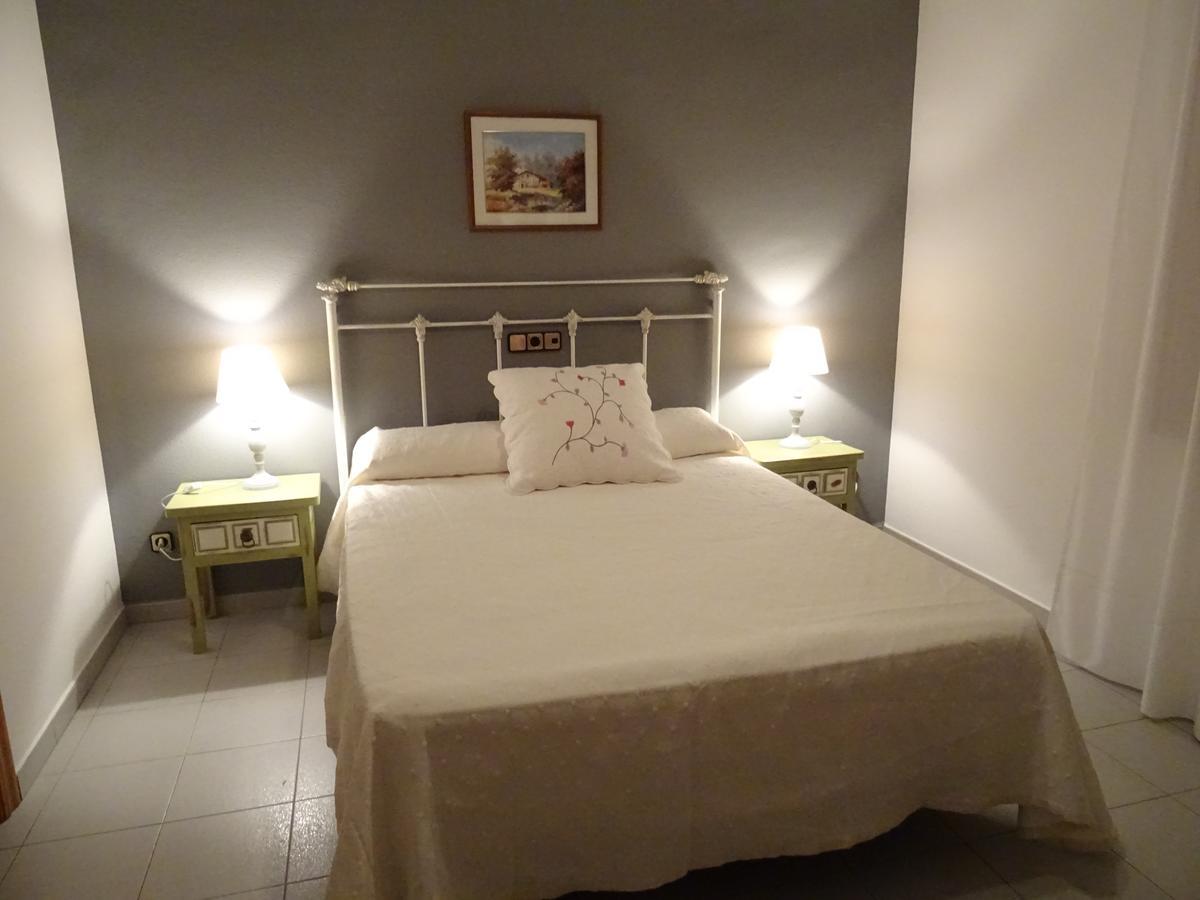 Hostal Pirineos אינסה מראה חיצוני תמונה